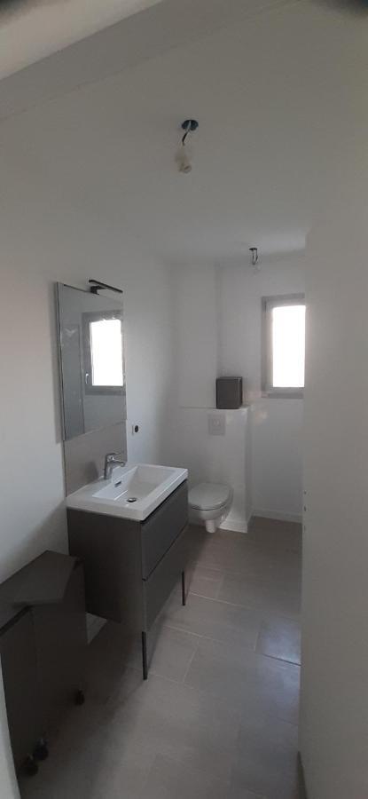 Maison Neuve Calme Avec Jardin Et Parking 15 Mn De La Grande Motte Et Du Grau Du Roi Acces Pmr *